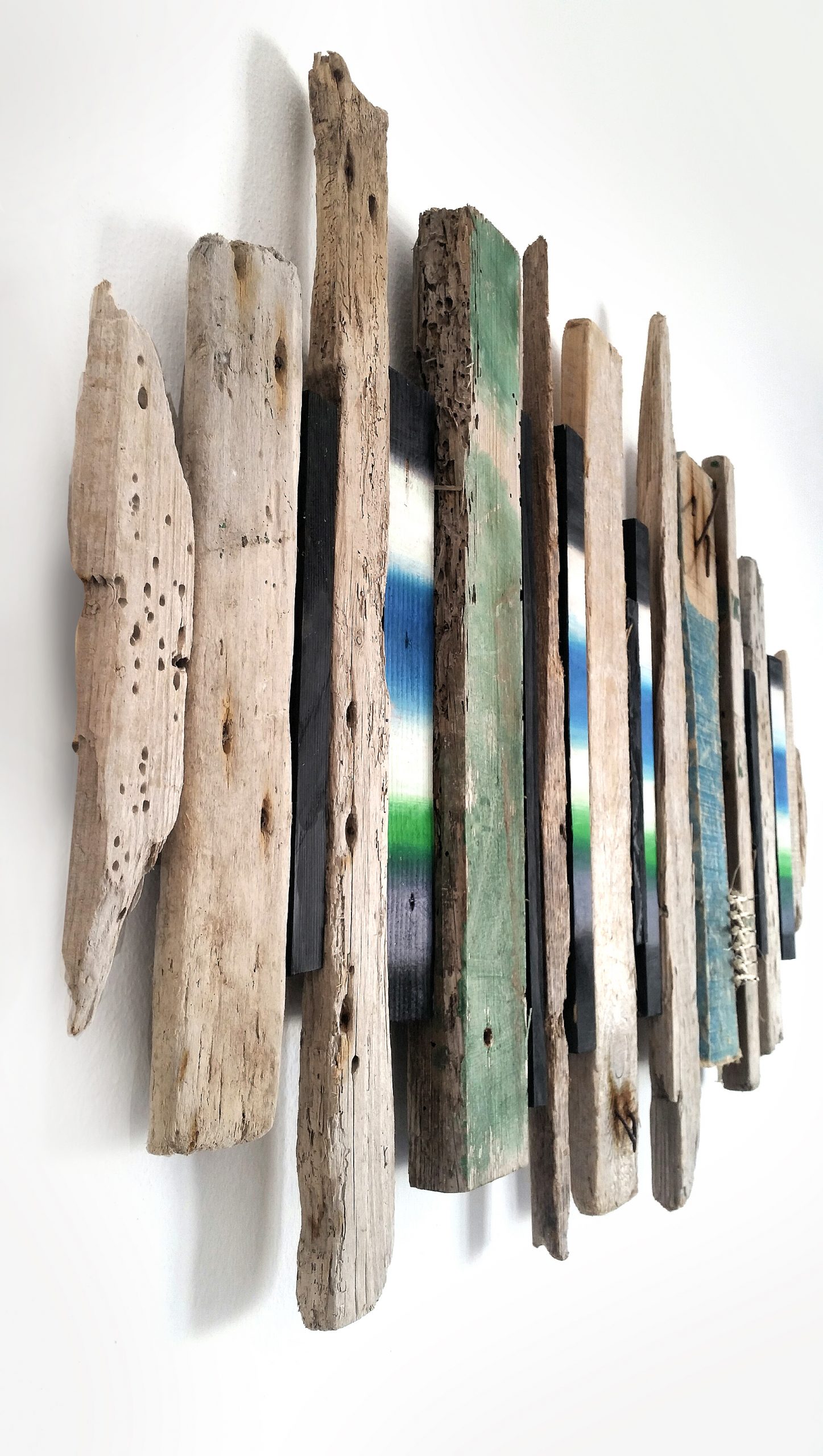 driftwood art by Calla Hueppe, Claudie Hamburg, Gezeiten-Hölzer