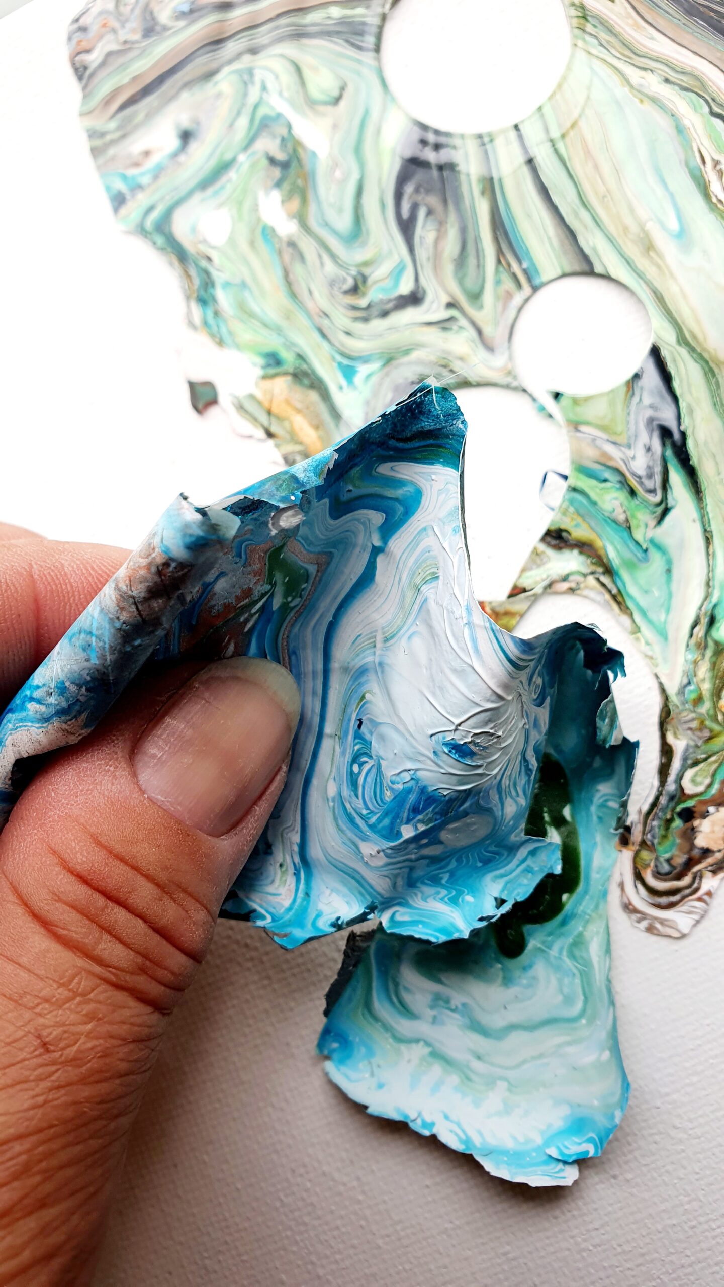 acrylic pouring by Calla Hueppe, Claudie Hamburg, Claudie Hüppe